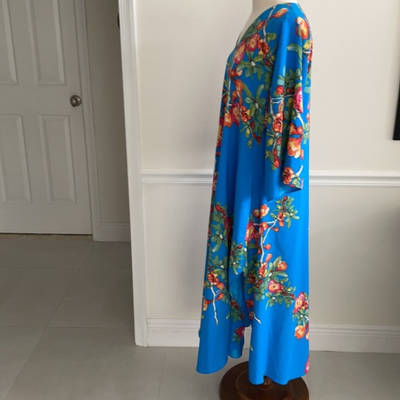 Natori NWOT S Beautiful Floral Charmeuse (100%Poly) Caftan with pockets. - Picture 9 of 12